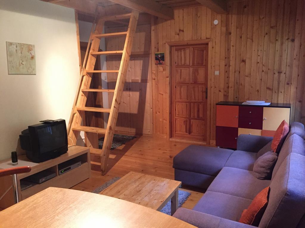Apartments Huty Экстерьер фото